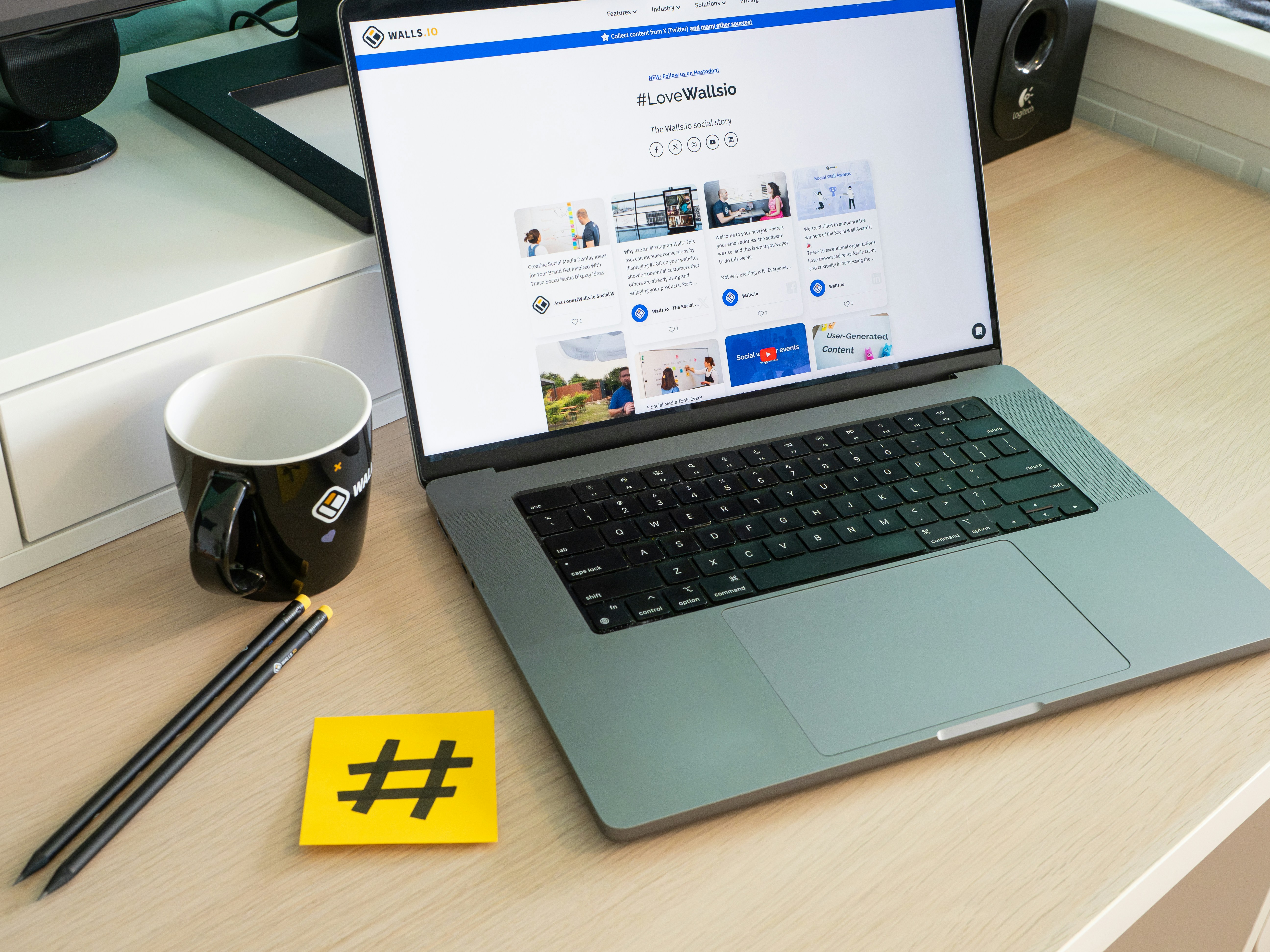 Empower Your Restaurant's Success: Unpacking the Benefits of Social Media and Websites